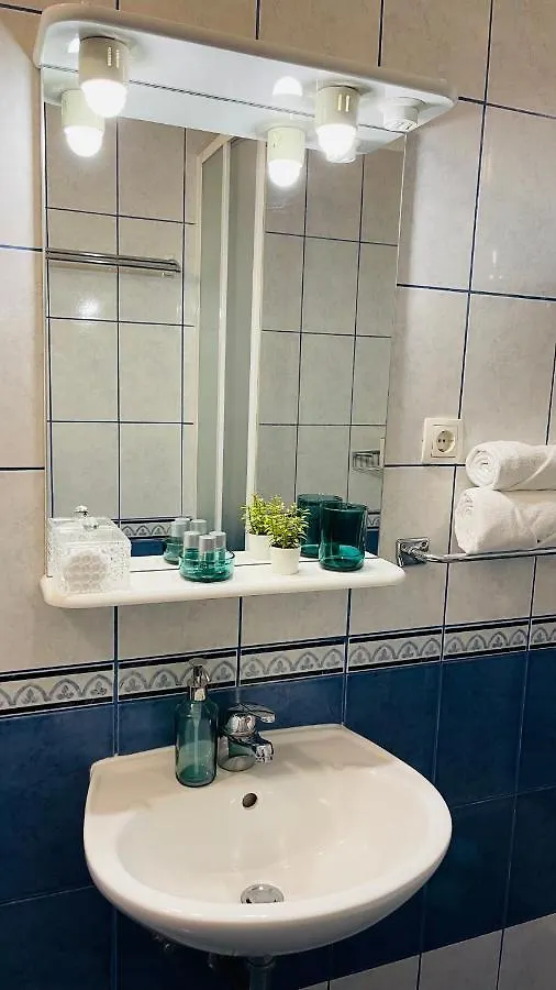 Apartmens And Rooms Madunic V Split 0*,  Croatia