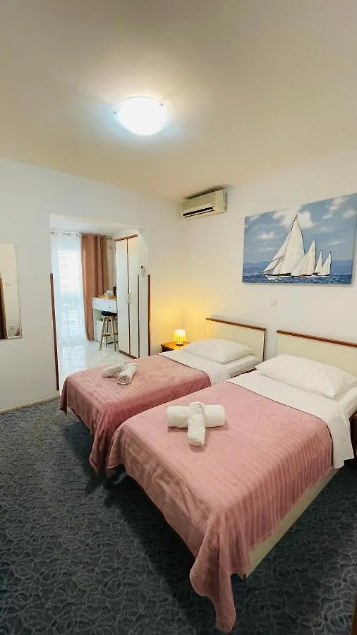 Apartmens And Rooms Madunic V Split Croatia