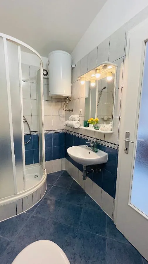 Guest house Apartmens And Rooms Madunic V Split Croatia