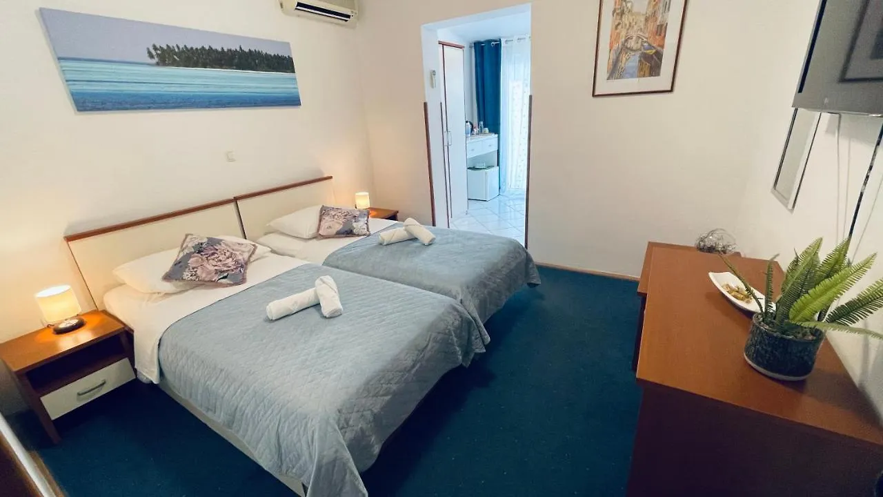 Apartmens And Rooms Madunic V Split 0*,
