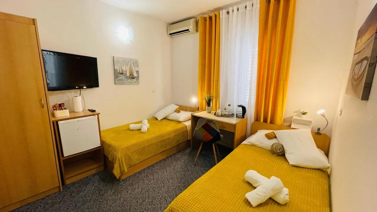Apartmens And Rooms Madunic V Split 0*,